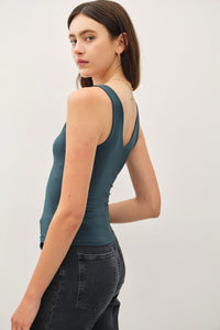 Basic V-Neck Tank