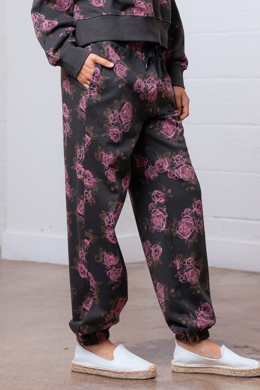 Roses Sweatpants